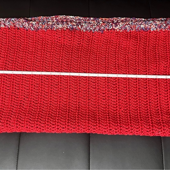 Knana Knots Cozy Red Knit Baby Blanket for Kids - Picture 2 of 2